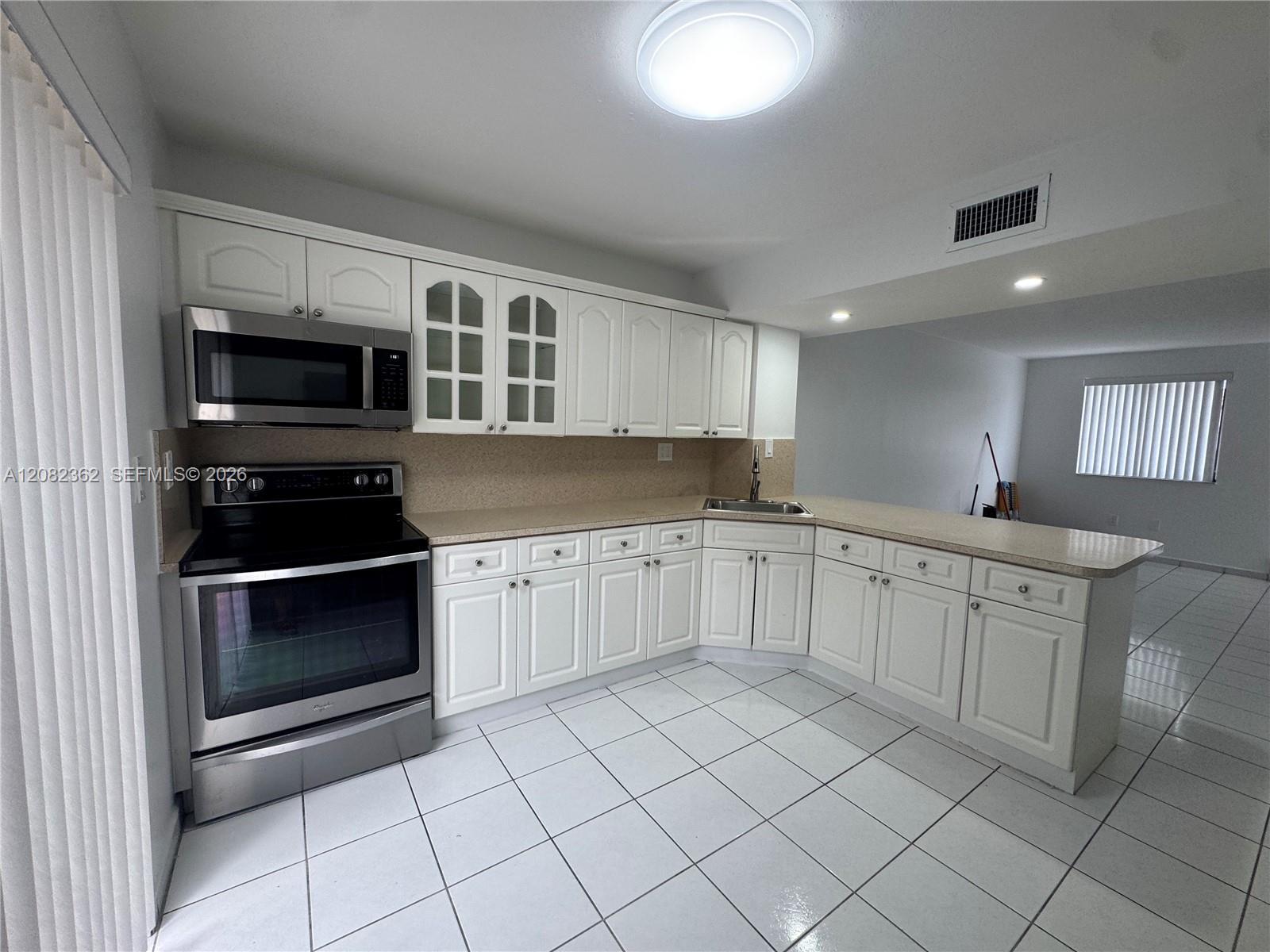 1907 SW 107th Ave # 807, Miami FL 33165 photo 2