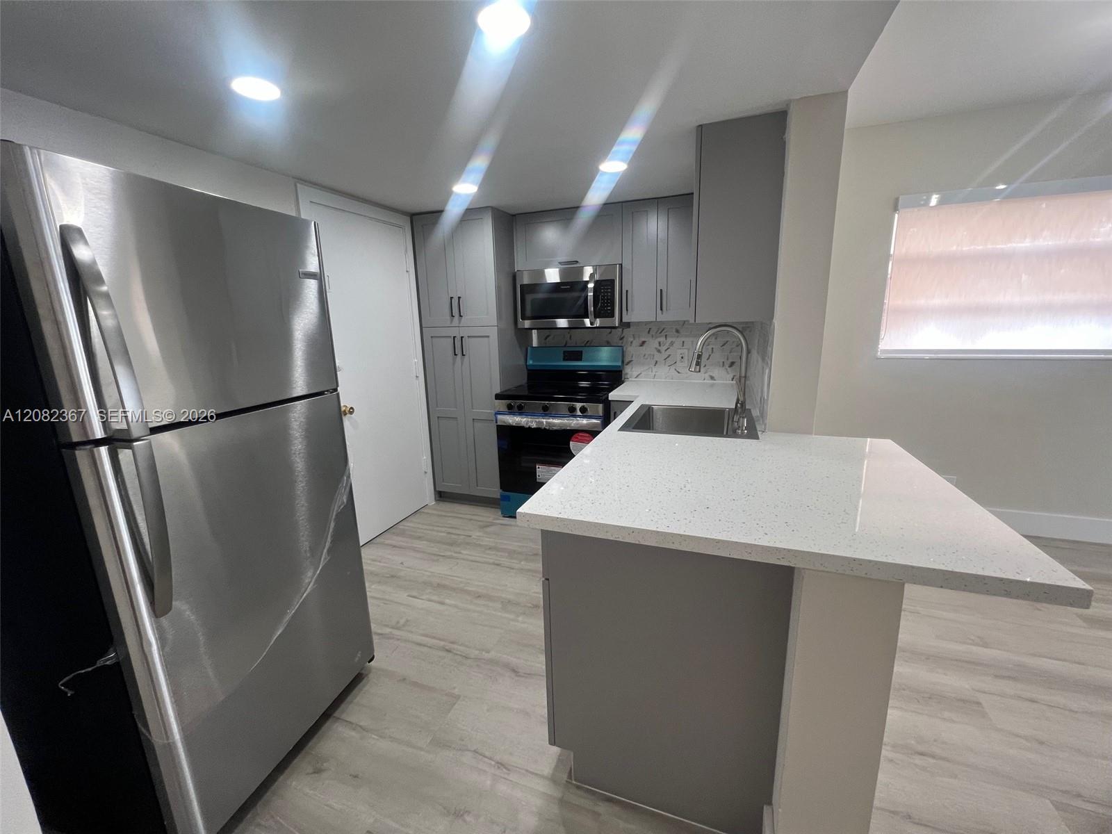 16801 NE 14th Ave # 311, Miami FL 33162 photo 4