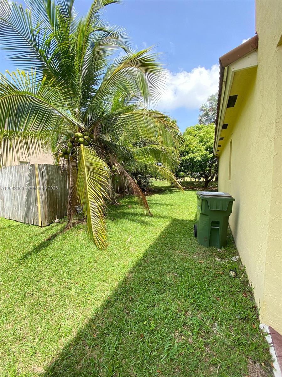 2302 NE 37th Ter # 2302, Homestead FL 33033 photo 3