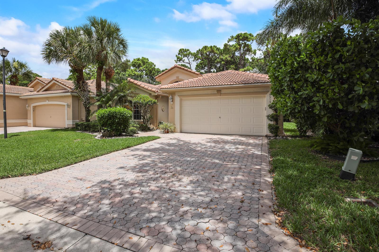 6519 LUCAYA Avenue, Boynton Beach FL 33437 photo 2