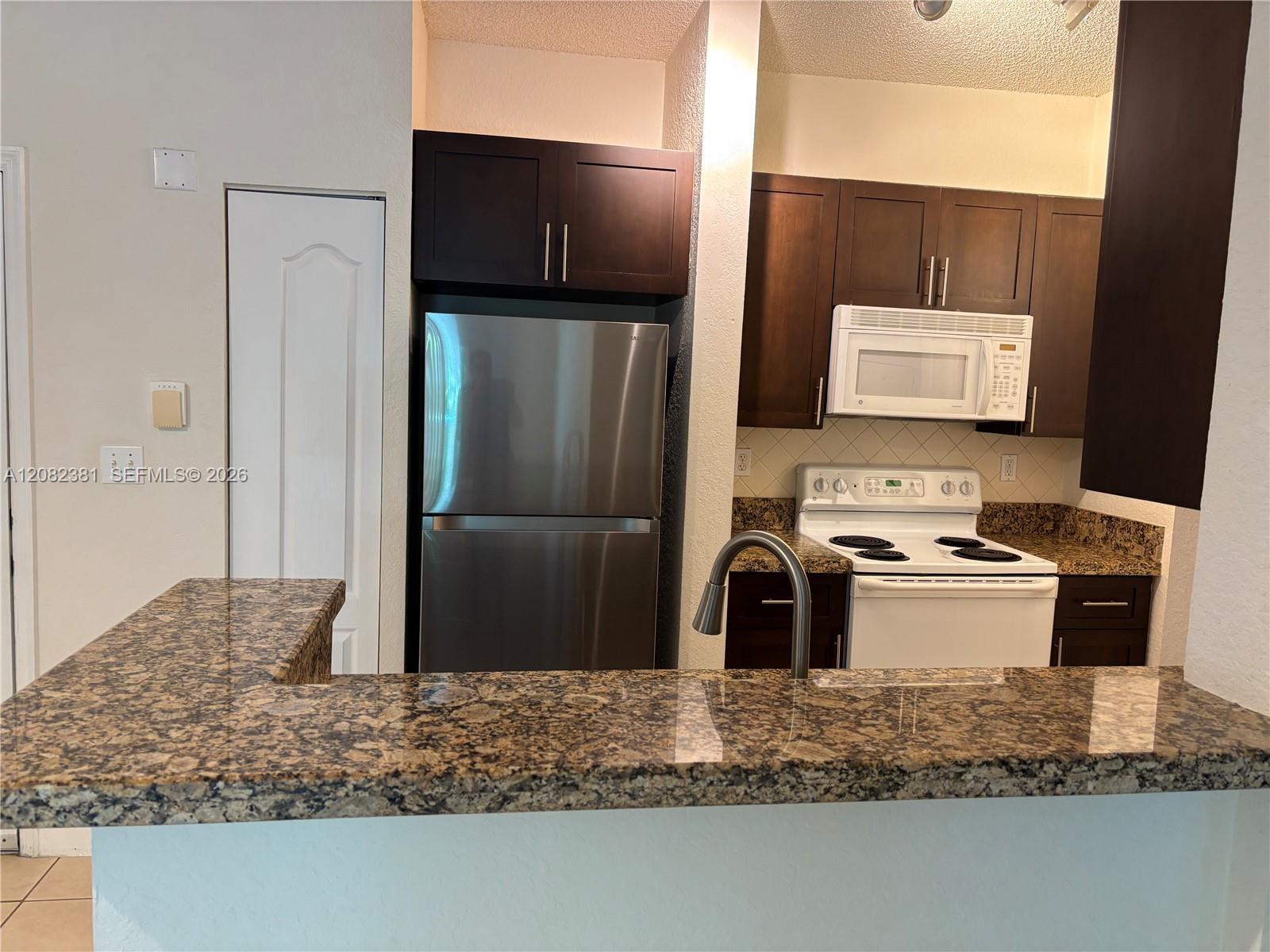 6001 SW 70 ST # 324, South Miami FL 33143 photo 2