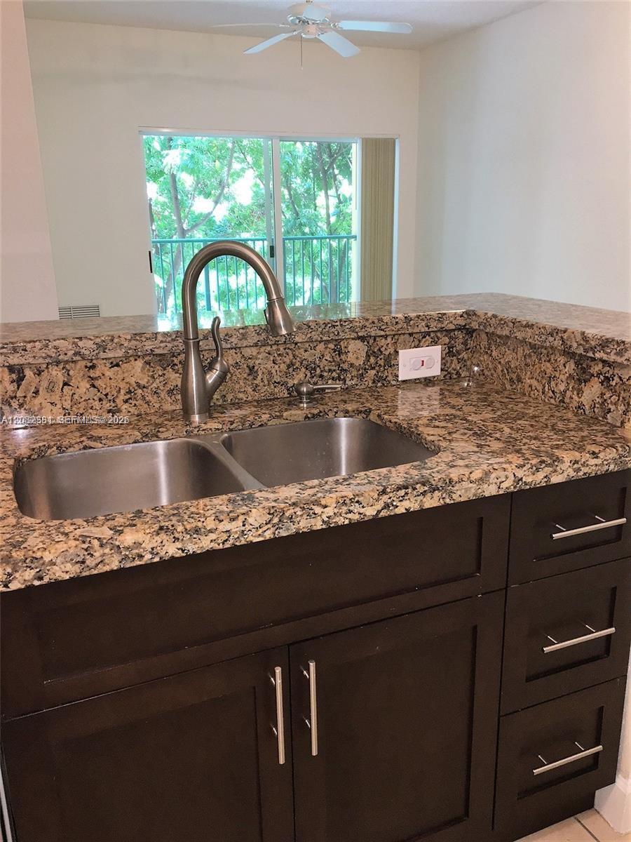 6001 SW 70 ST # 324, South Miami FL 33143 photo 3