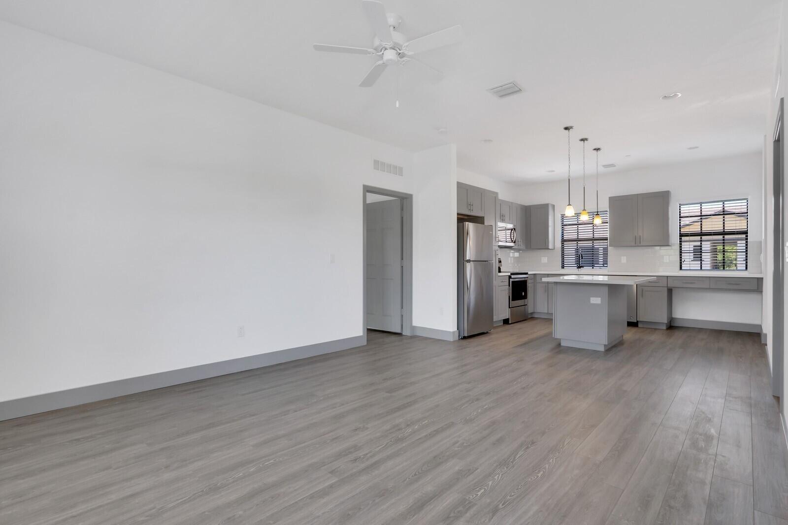 540 NE 14TH Court # 102, Fort Lauderdale FL 33304 photo 3