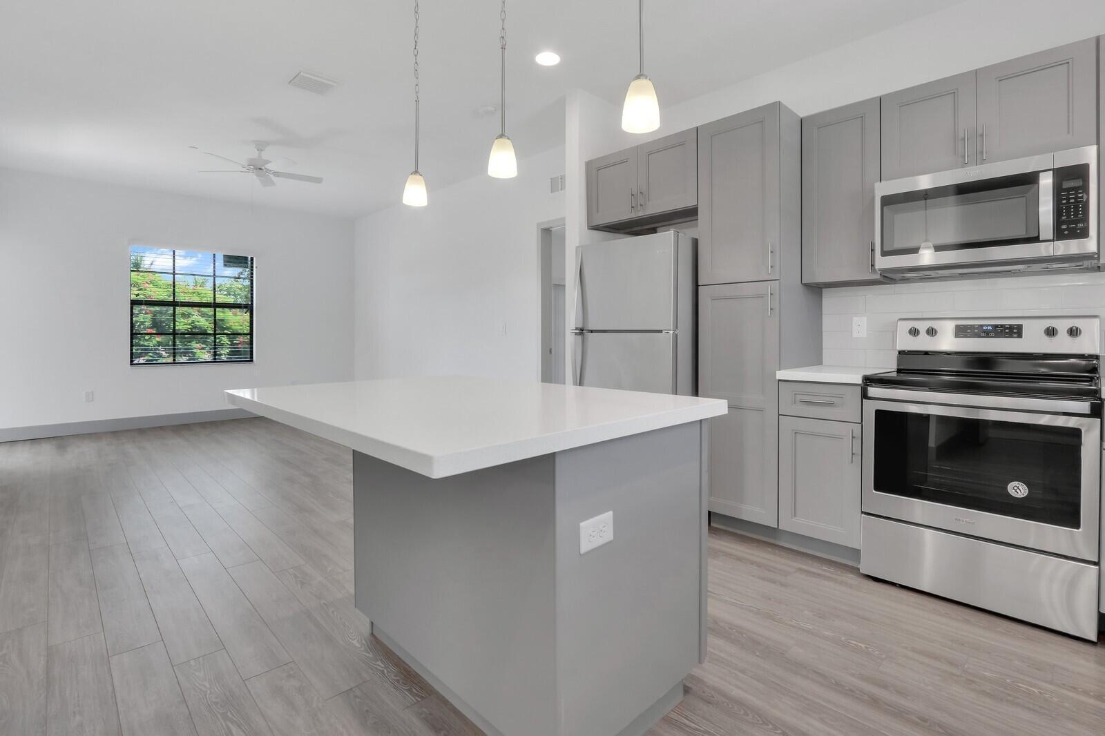 540 NE 14TH Court # 102, Fort Lauderdale FL 33304 photo 4