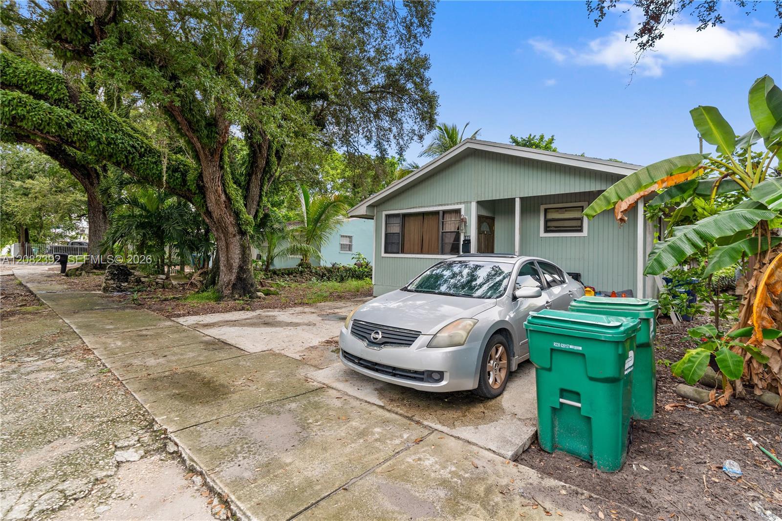 1885 NW 113th Ter, Miami FL 33167 photo 3