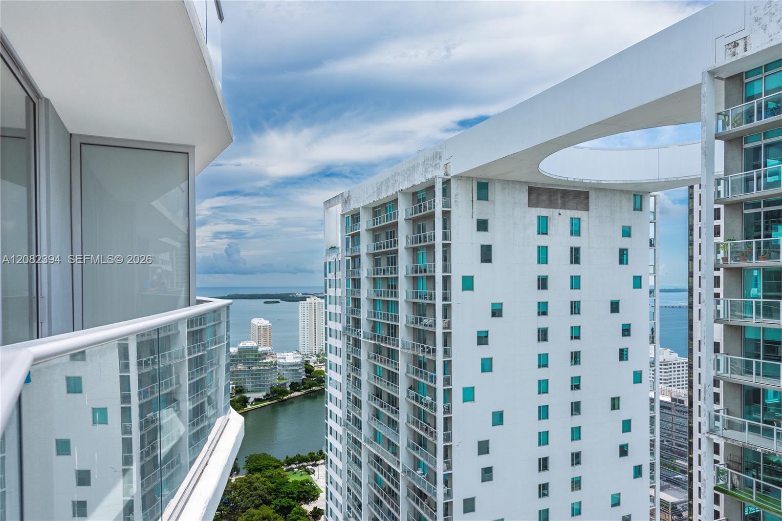77 SE 5th  Street # 3908, Miami FL 33131 photo 5
