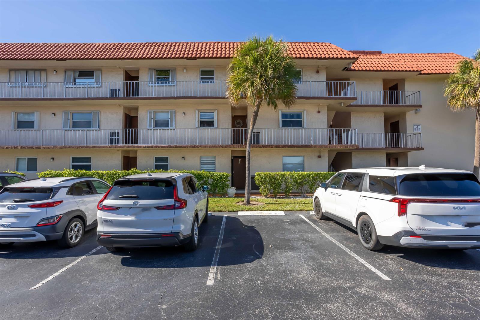 700 SE 6th Avenue # 107, Deerfield Beach FL 33441 photo 2