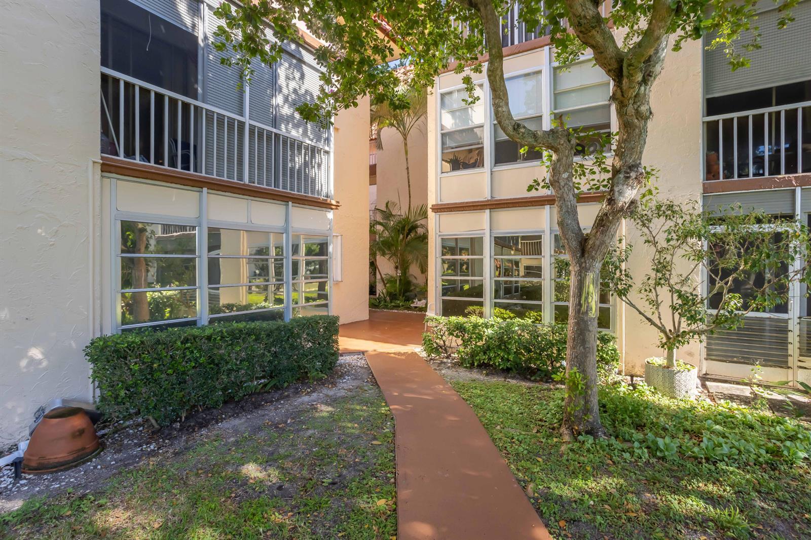 700 SE 6th Avenue # 107, Deerfield Beach FL 33441 photo 4