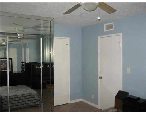 2400 NE 10th Street NE # 305, Pompano Beach FL 33062 photo 4