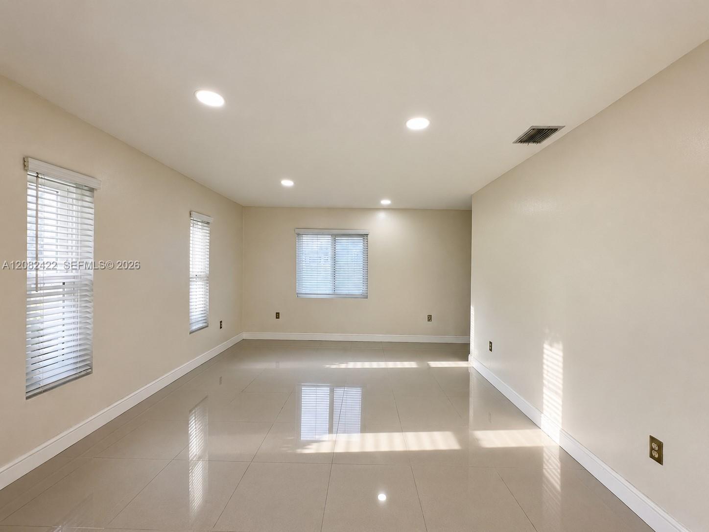 18155 SW 105th Ave, Miami FL 33157 photo 3