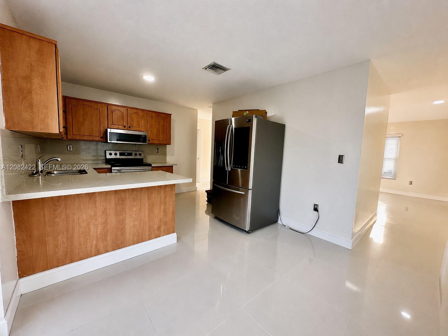 18155 SW 105th Ave, Miami FL 33157 photo 4