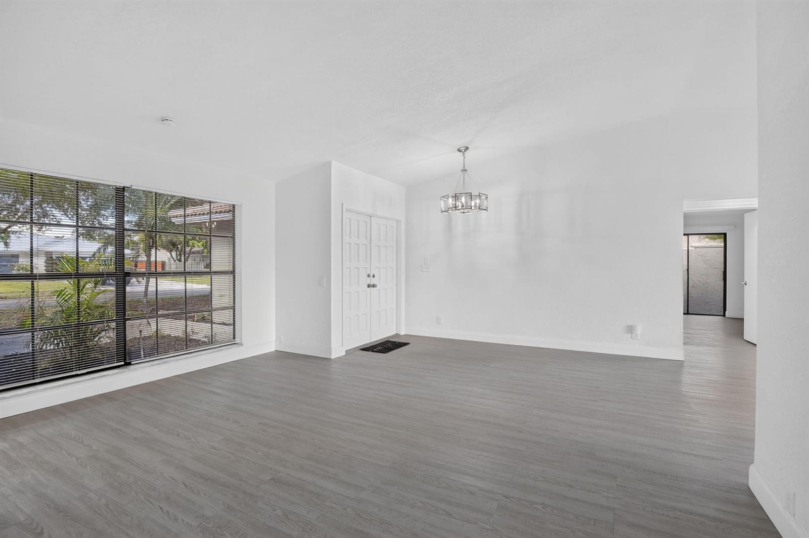 9820 NW 15TH Street, Plantation FL 33322 photo 2