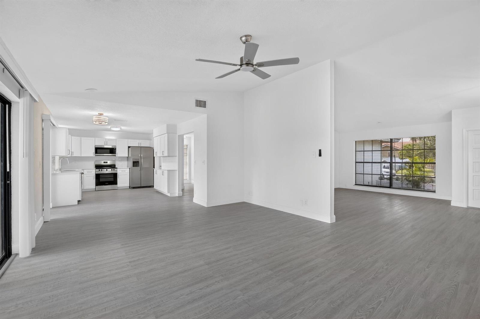 9820 NW 15TH Street, Plantation FL 33322 photo 4