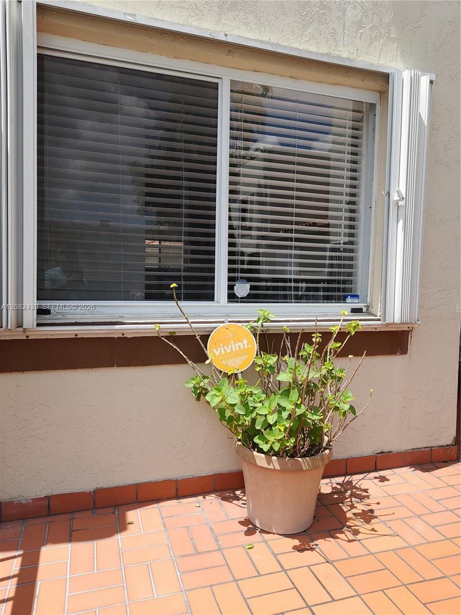 551 NW 82nd Ave # 520, Miami FL 33126 photo 4