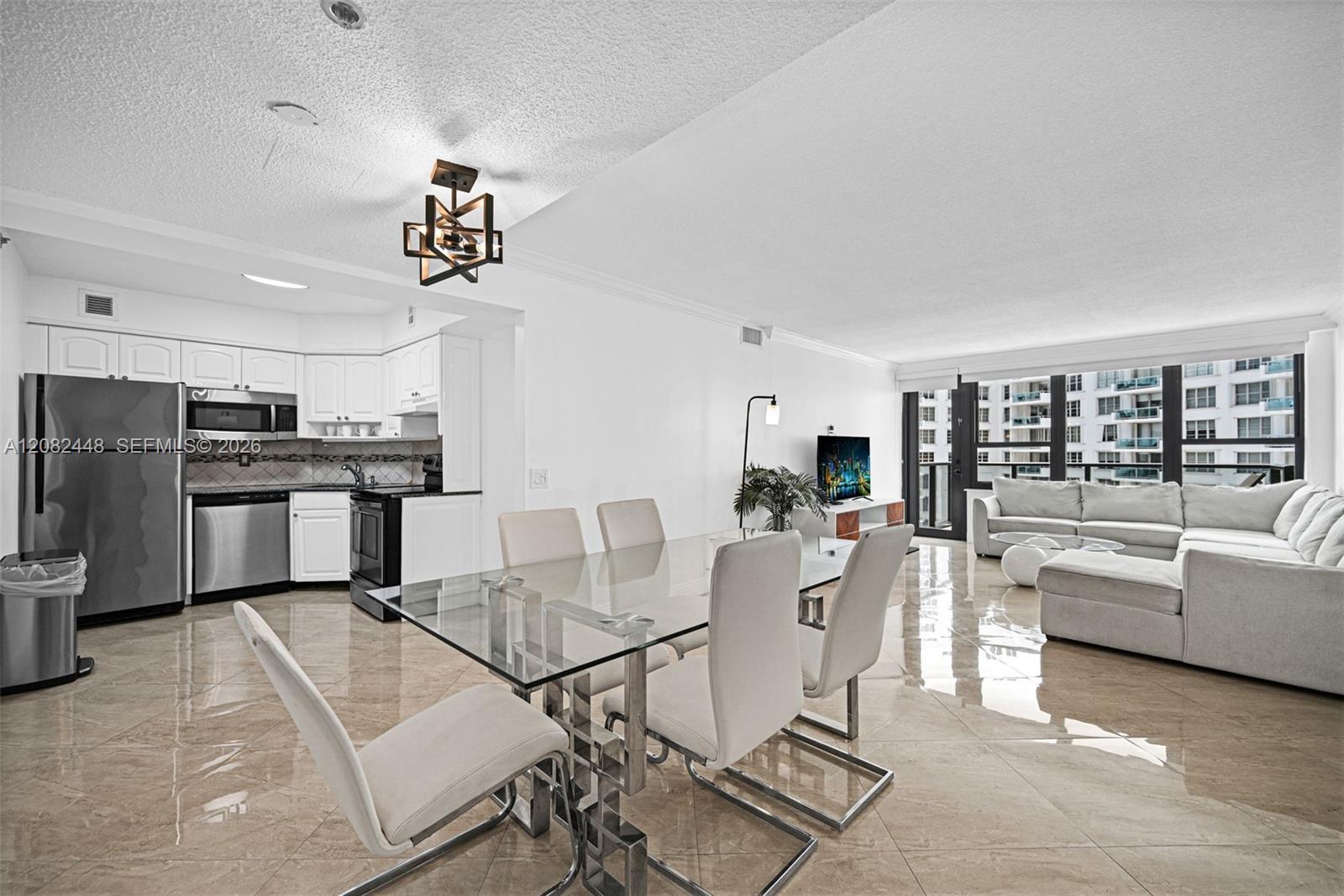 5225 Collins Ave # 1015, Miami Beach FL 33140 photo 2