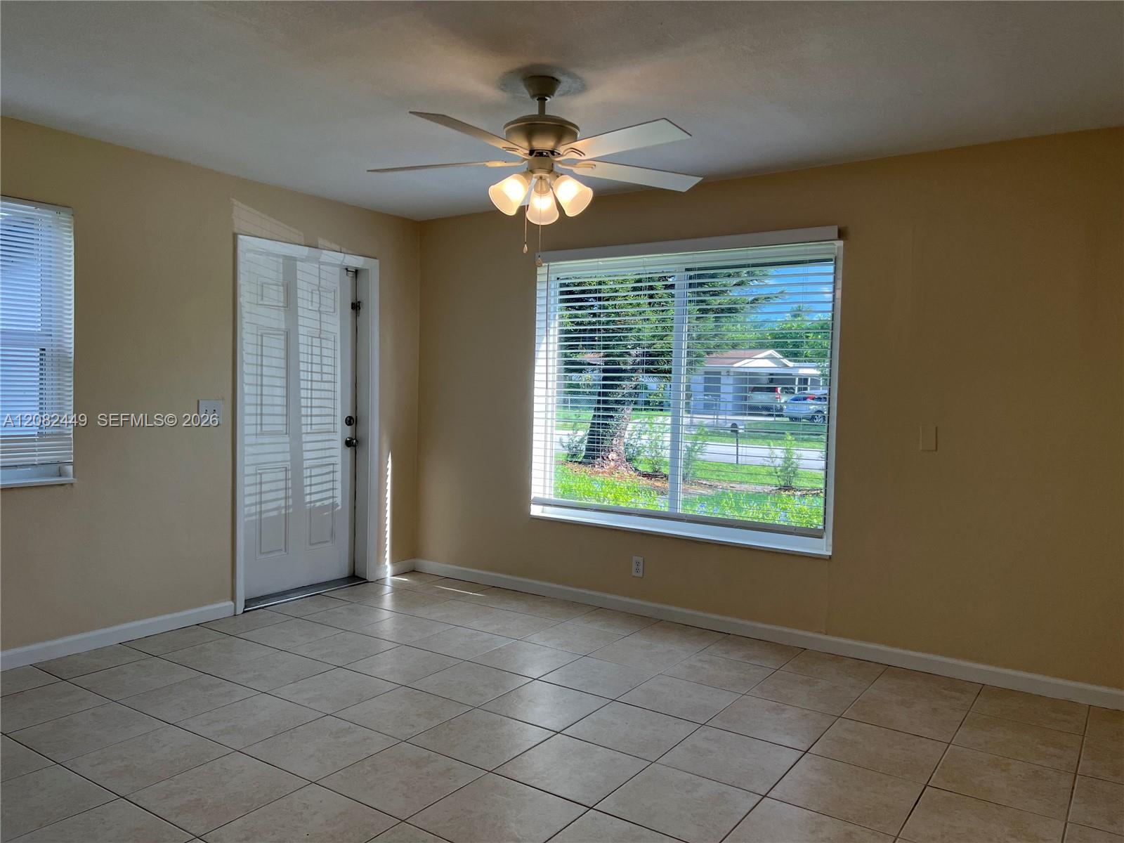 6241 SW 38th Ct, Davie FL 33314 photo 4