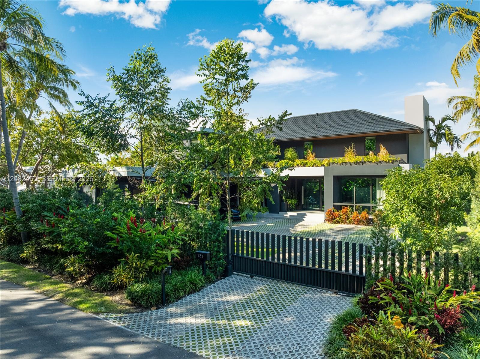 131 Cape Florida Dr, Key Biscayne FL 33149 photo 4