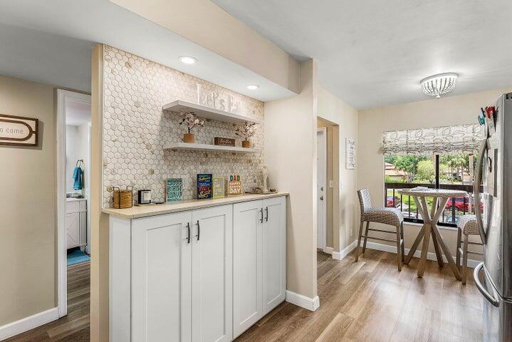 10110 CEDAR POINT Boulevard # 203, Boynton Beach FL 33437 photo 2