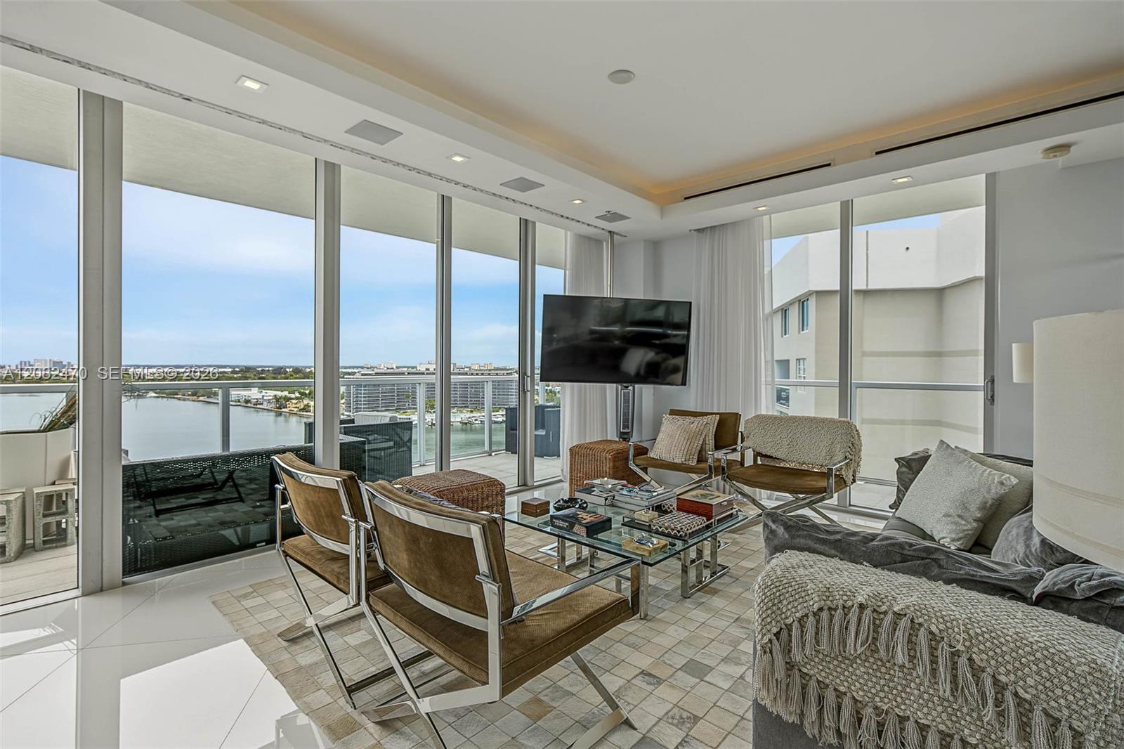 6700 Indian Creek Dr, Miami Beach FL 33141 photo 3