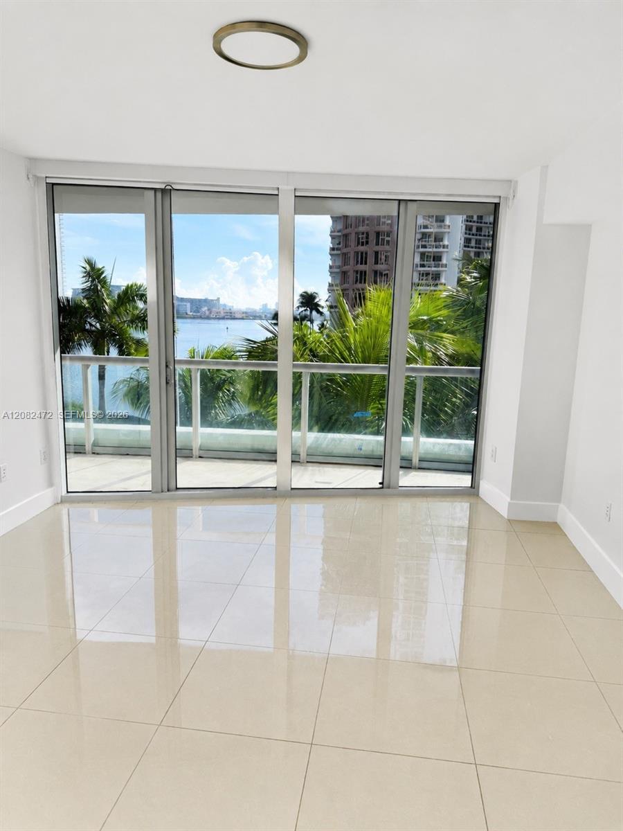 465 Brickell Ave # 417, Miami FL 33131 photo 5