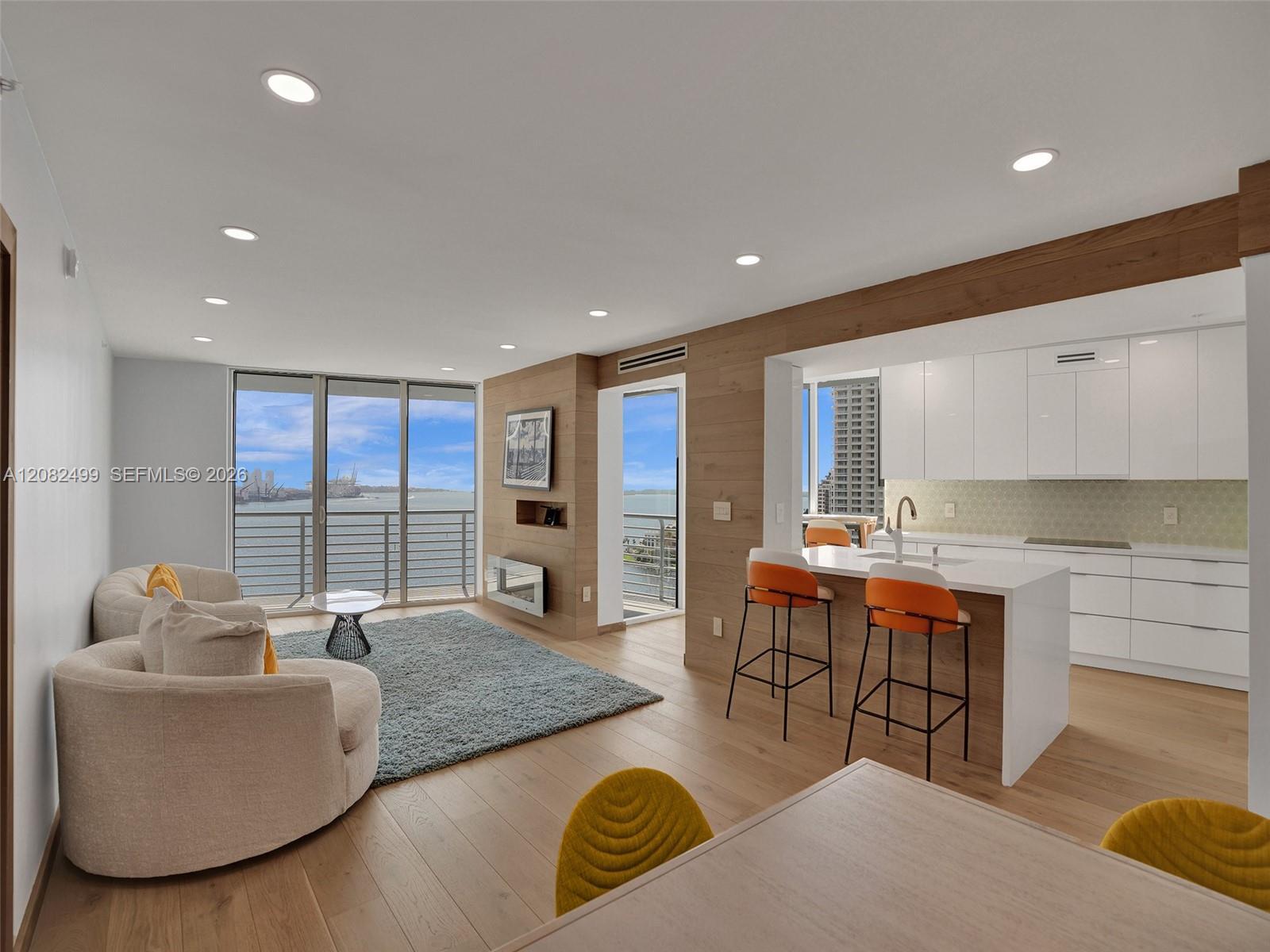 325 S Biscayne Blvd # 1423, Miami FL 33131 photo 4