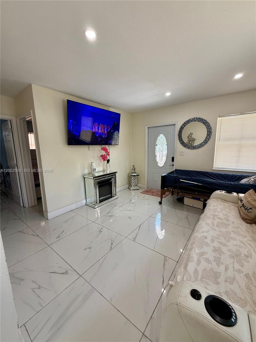 12801 Westview Dr, Miami FL 33167 photo 3