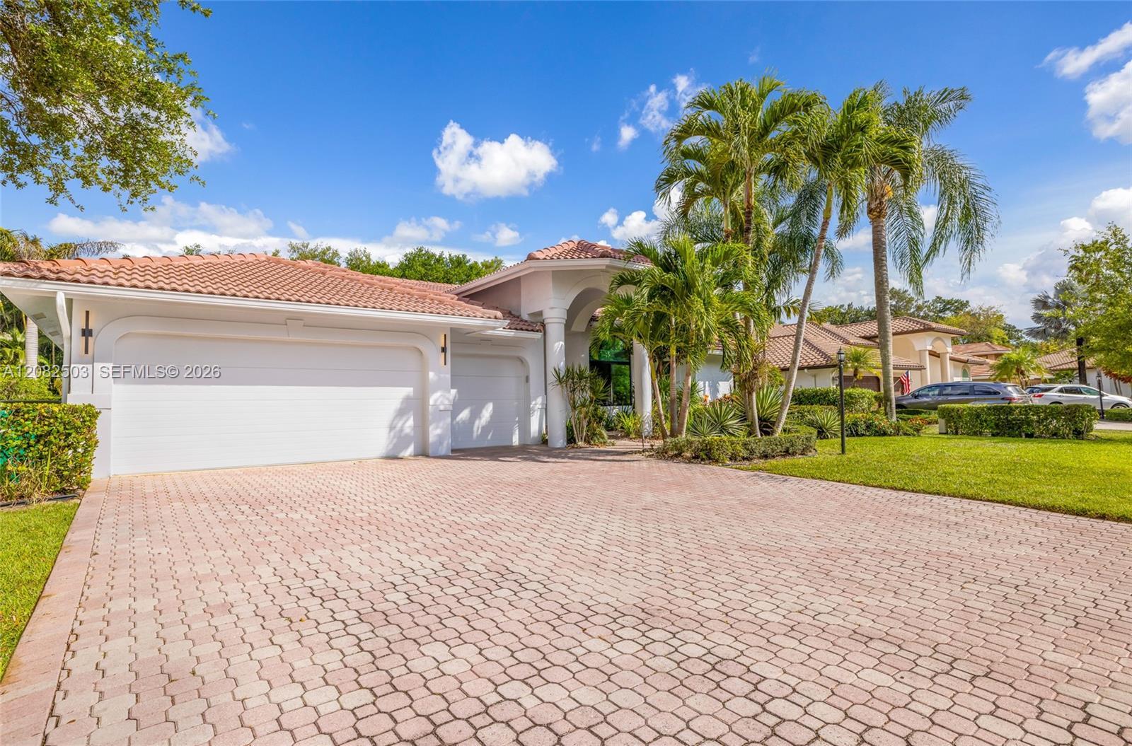 6586 NW 97th Dr, Parkland FL 33076 photo 2
