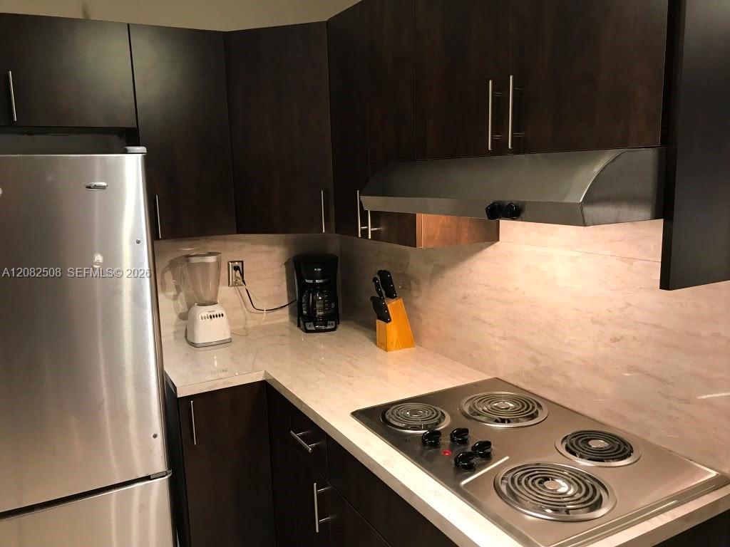 7000 NW 186th St # 422, Hialeah FL 33015 photo 4