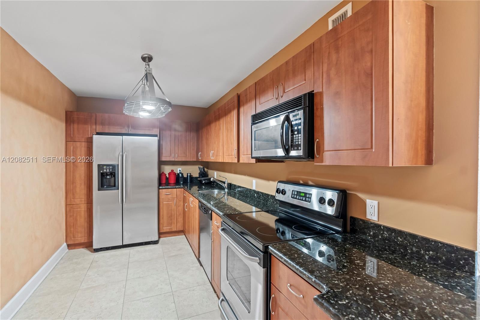 401 69th St # 1405, Miami Beach FL 33141 photo 3