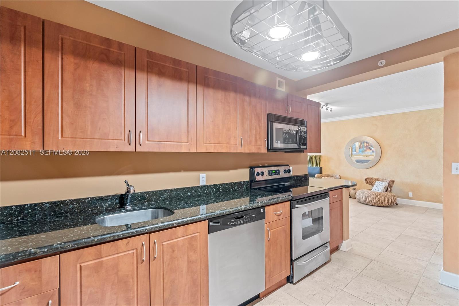 401 69th St # 1405, Miami Beach FL 33141 photo 5