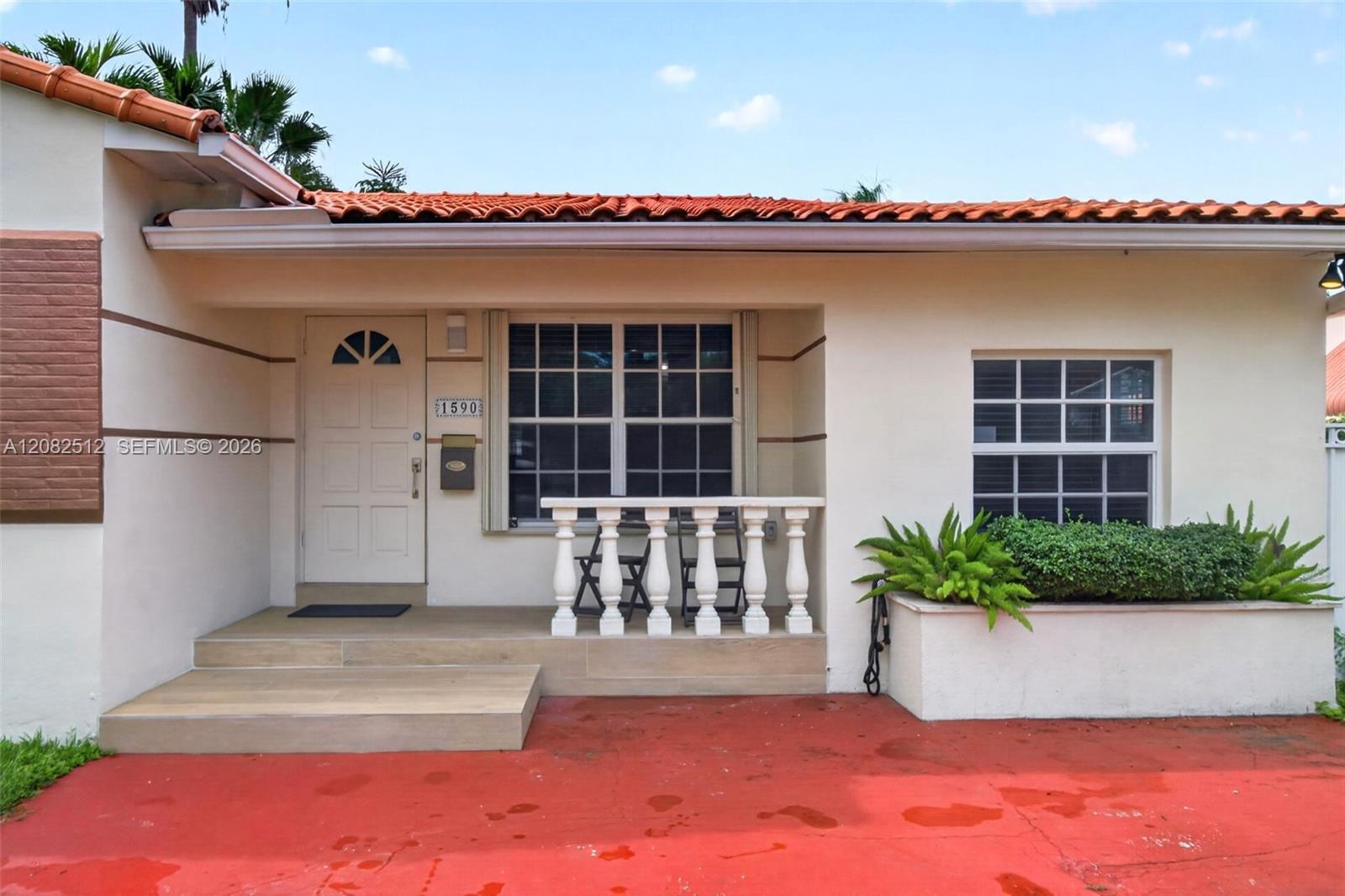 1590 NE 110th St, Miami FL 33161 photo 2