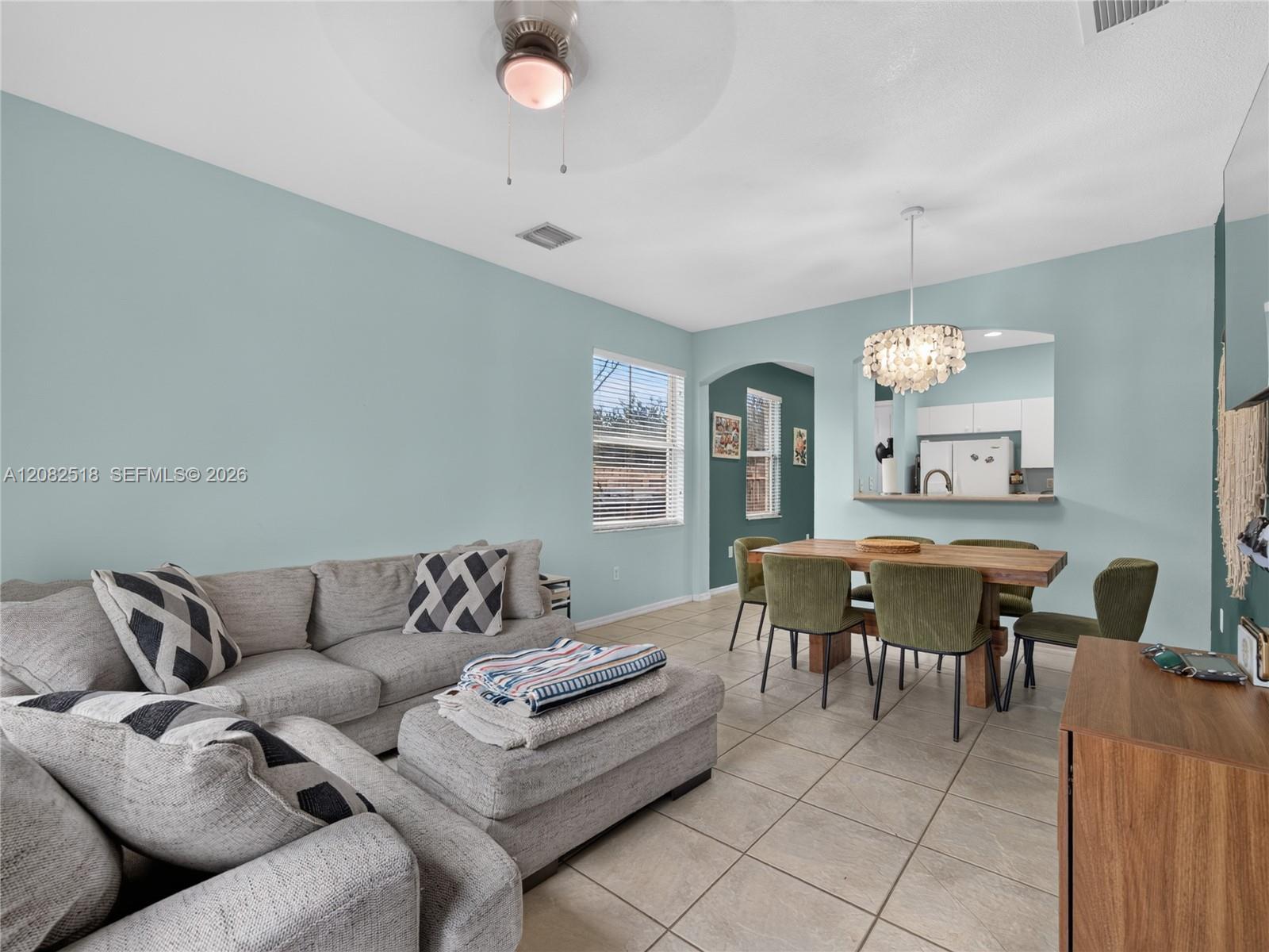 1030 NE 42nd Ter, Homestead FL 33033 photo 4