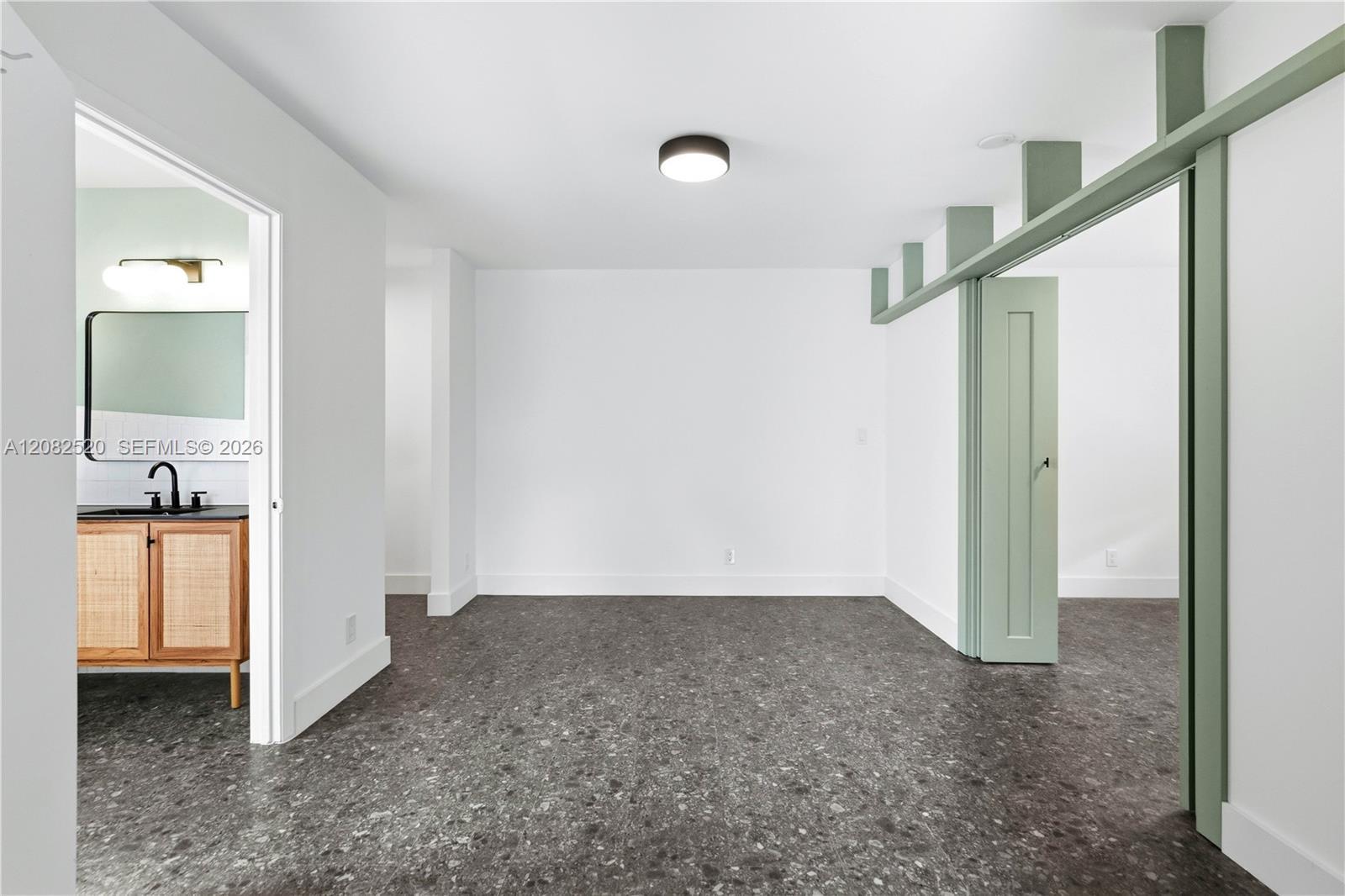 1085 NE 34th St # 3, Oakland Park FL 33334 photo 4