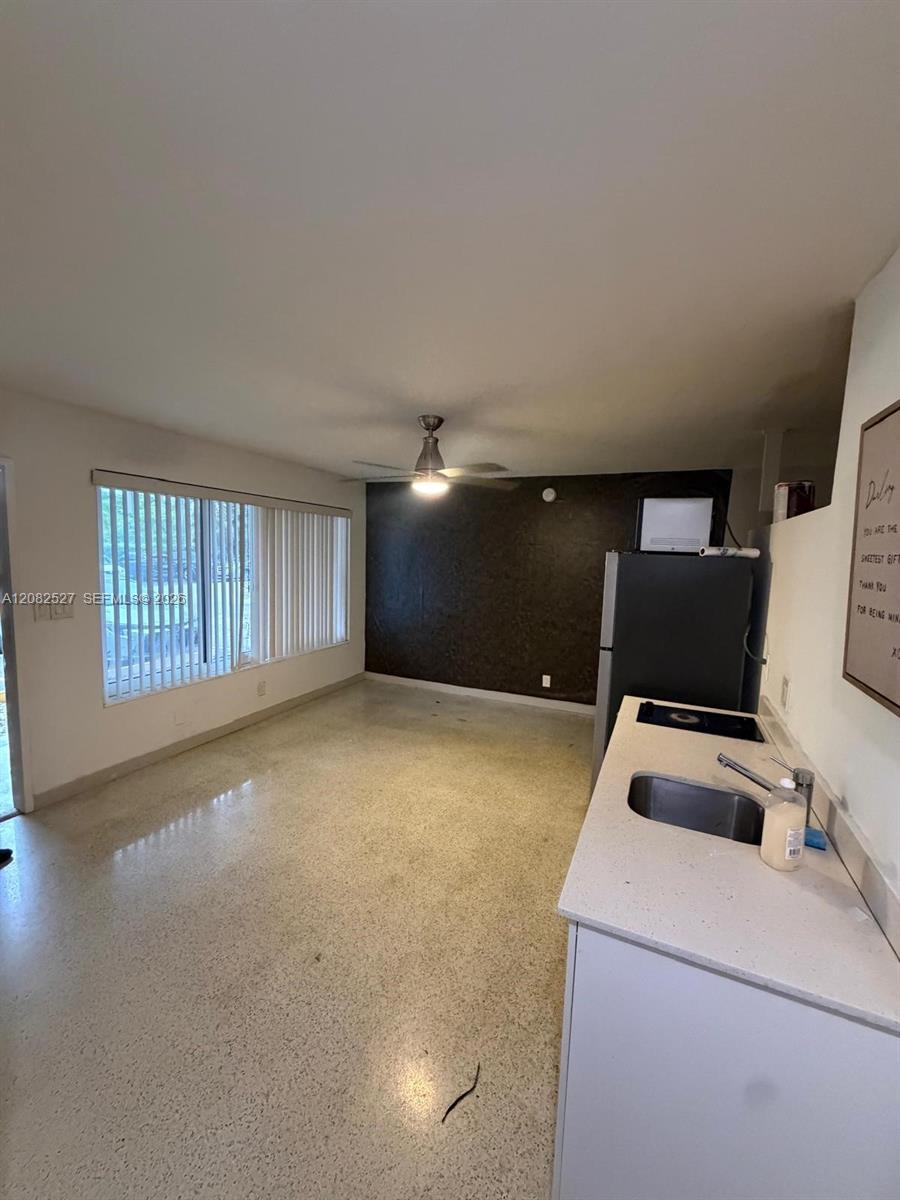 1100 NE 18th Ct # 8, Fort Lauderdale FL 33305 photo 2