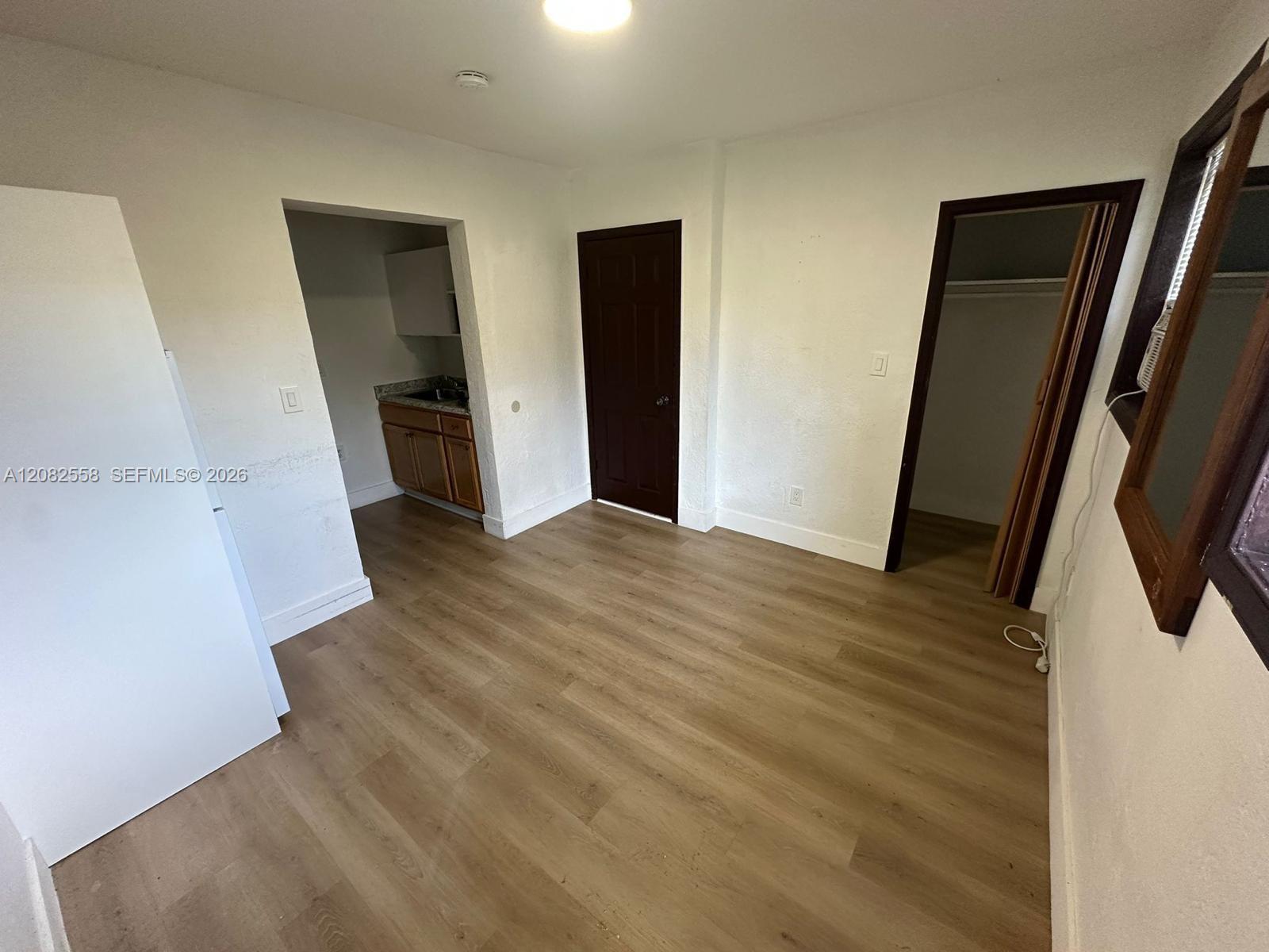 785 NW 96th St # 2, Miami FL 33150 photo 2