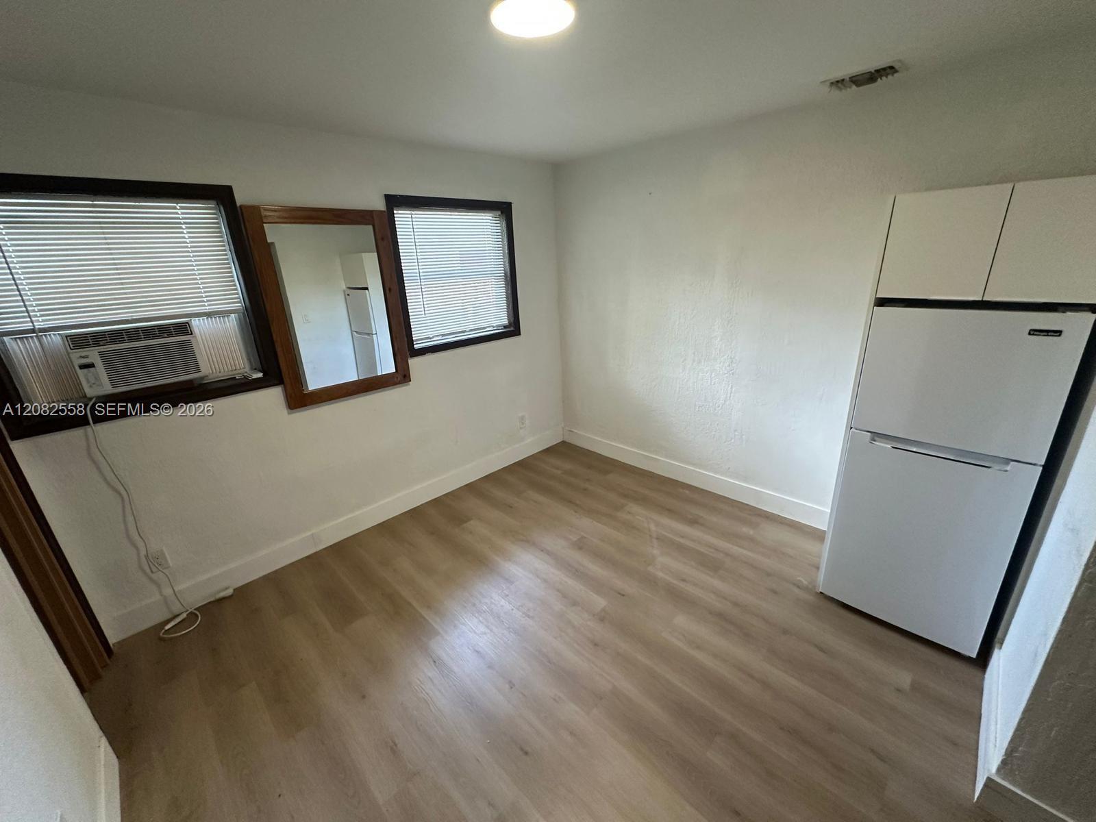 785 NW 96th St # 2, Miami FL 33150 photo 4