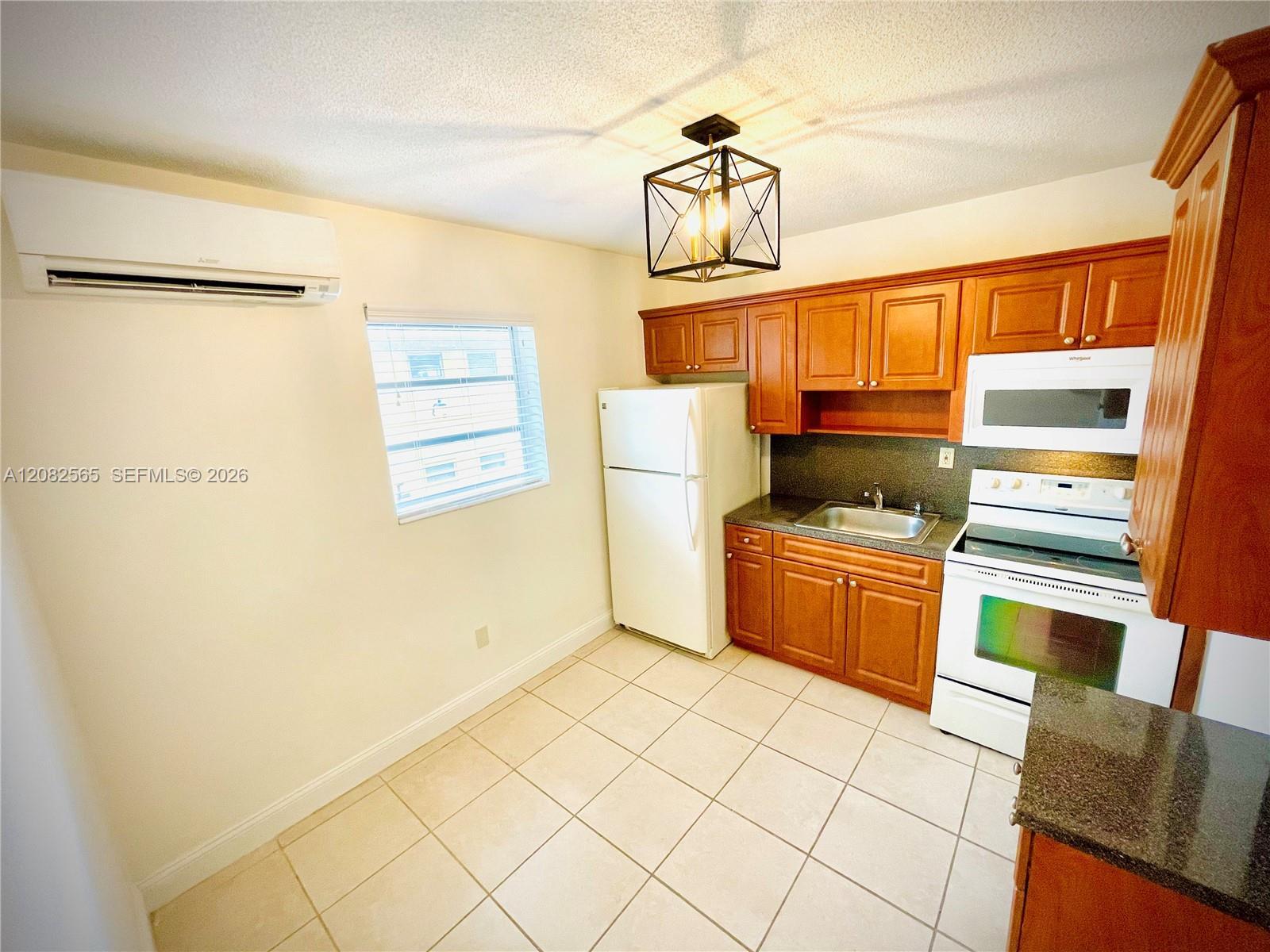 47 NW 47th Ave # 14, Miami FL 33126 photo 2