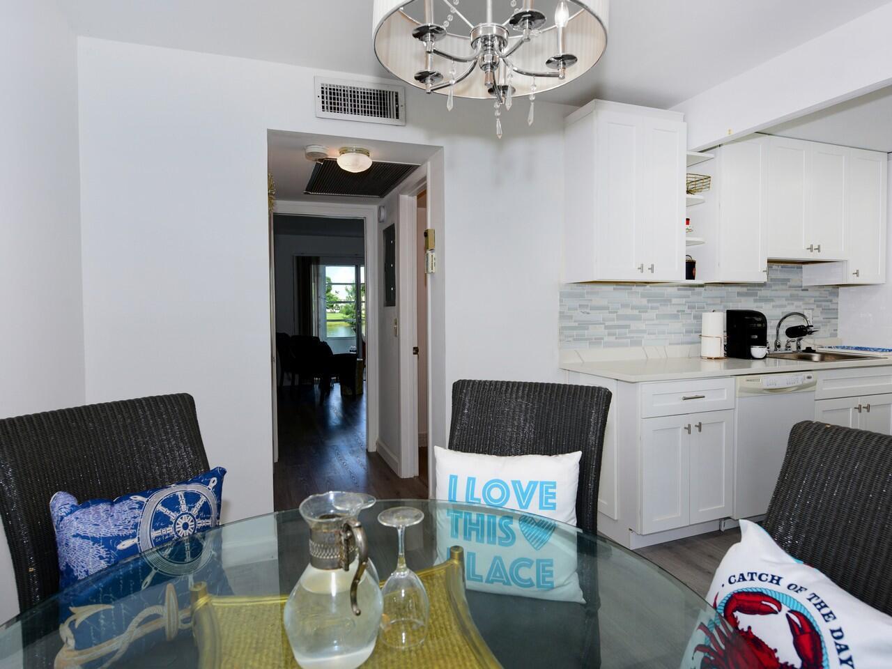 1038 Cambridge B, Deerfield Beach FL 33442 photo 3