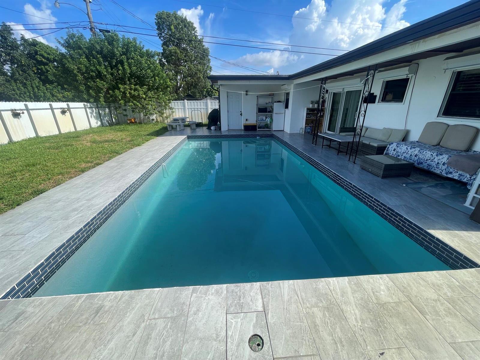 2310 N 67TH Terrace, Hollywood FL 33024 photo 2