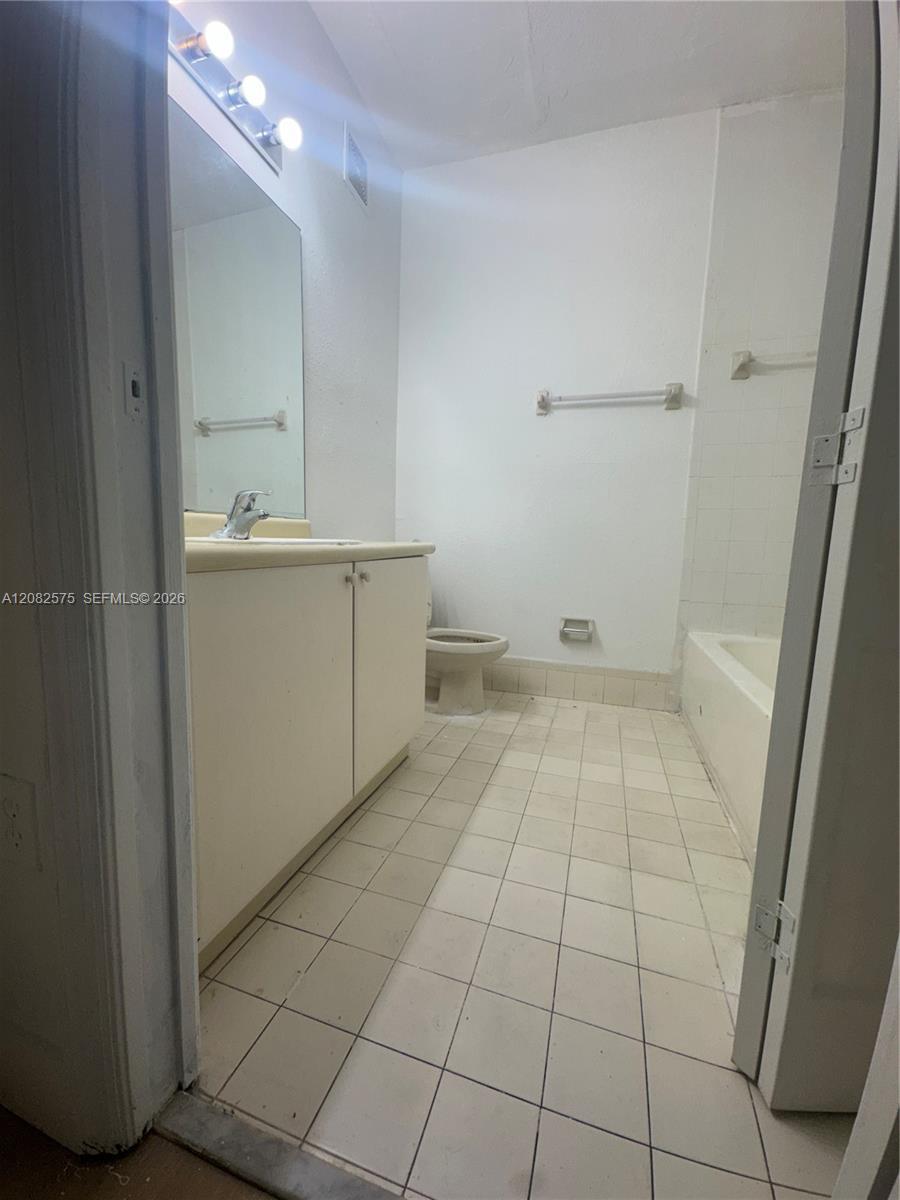 1666 SE 27th Ct # 109, Homestead FL 33035 photo 5