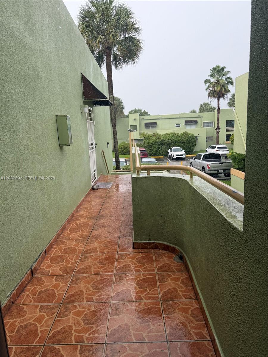 11091 NW 7th St # 16, Doral FL 33172