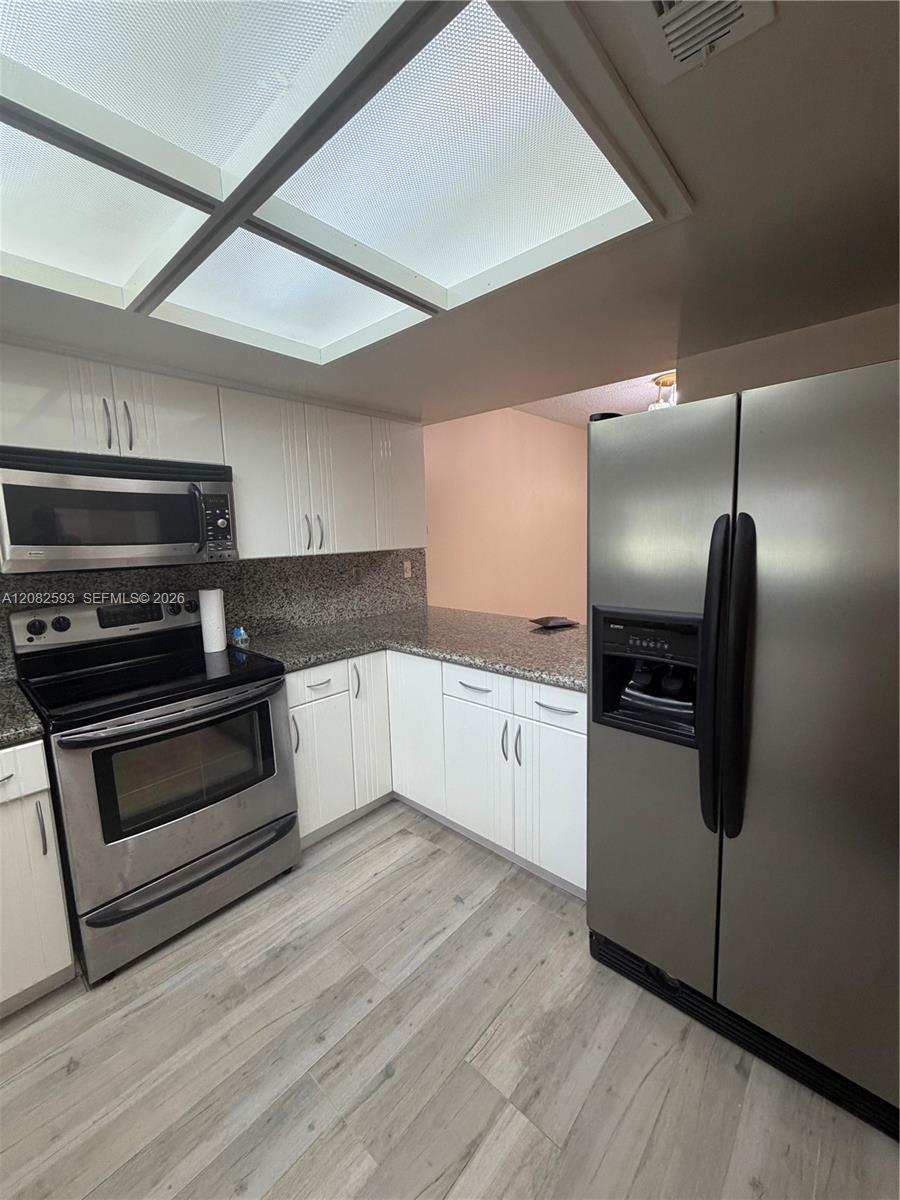 11091 NW 7th St # 16, Doral FL 33172 photo 5