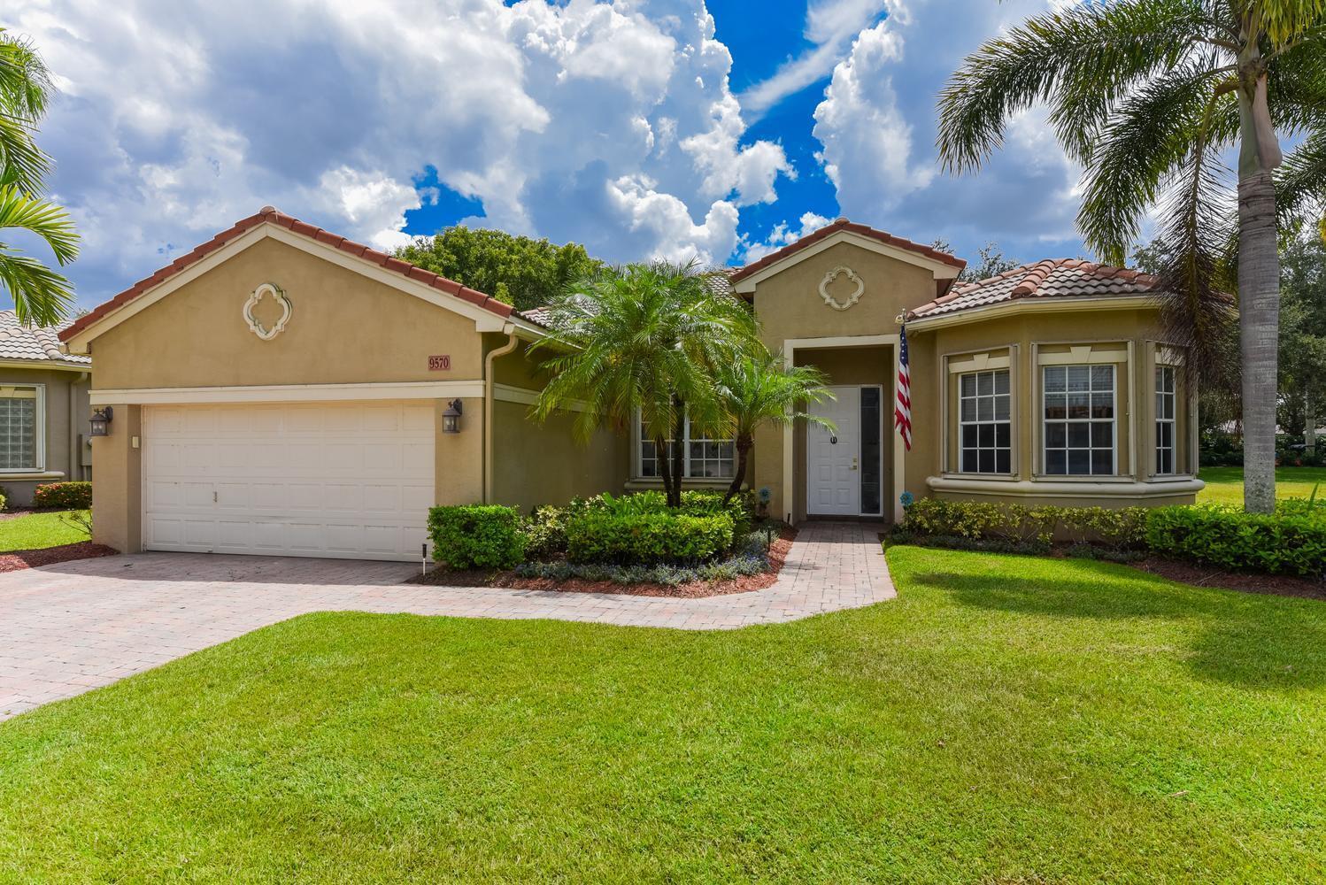 9570 Lantern Bay Circle, West Palm Beach FL 33411 photo 2