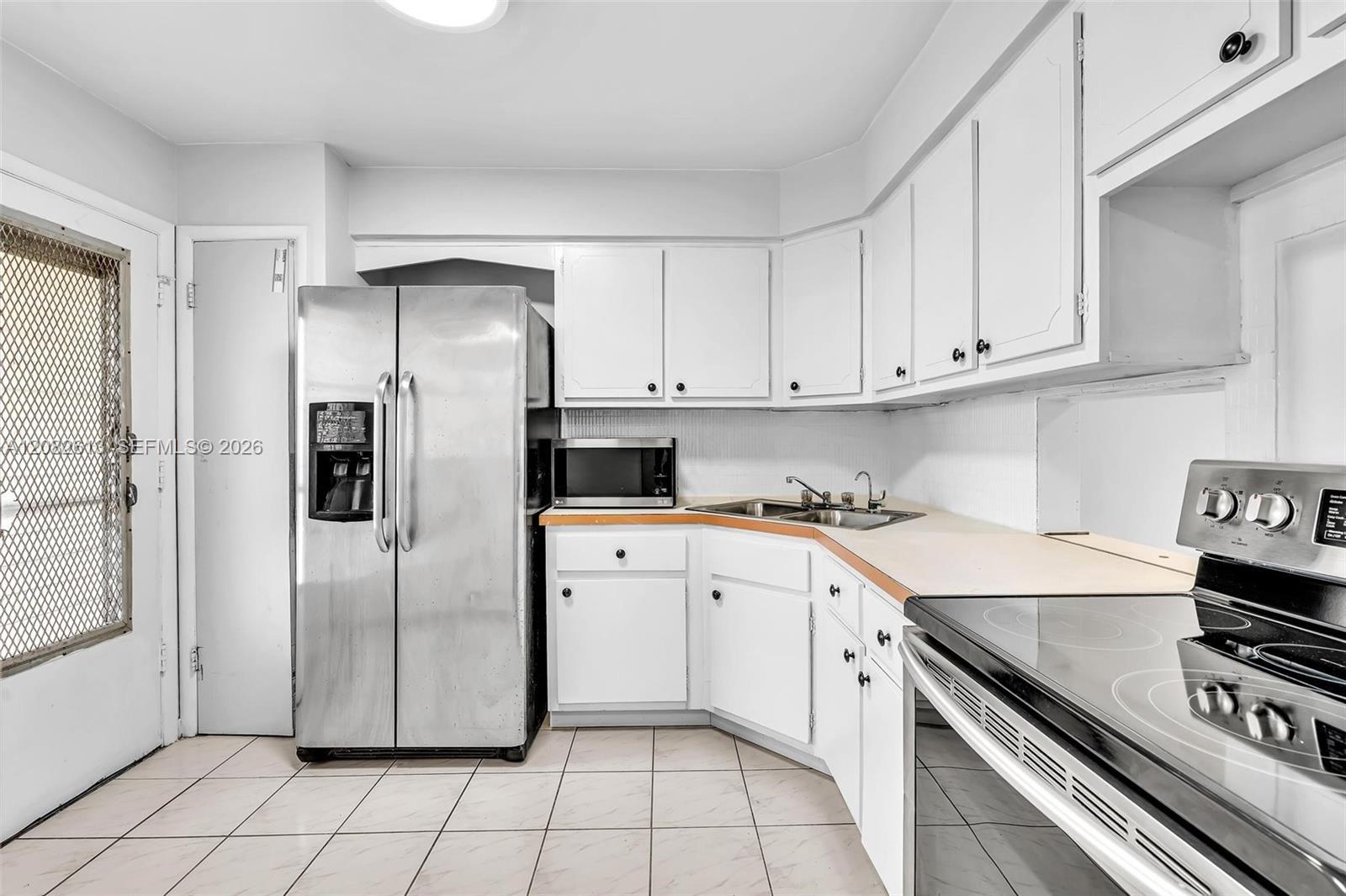 1540 NE 191st St # 320, Miami FL 33179 photo 5
