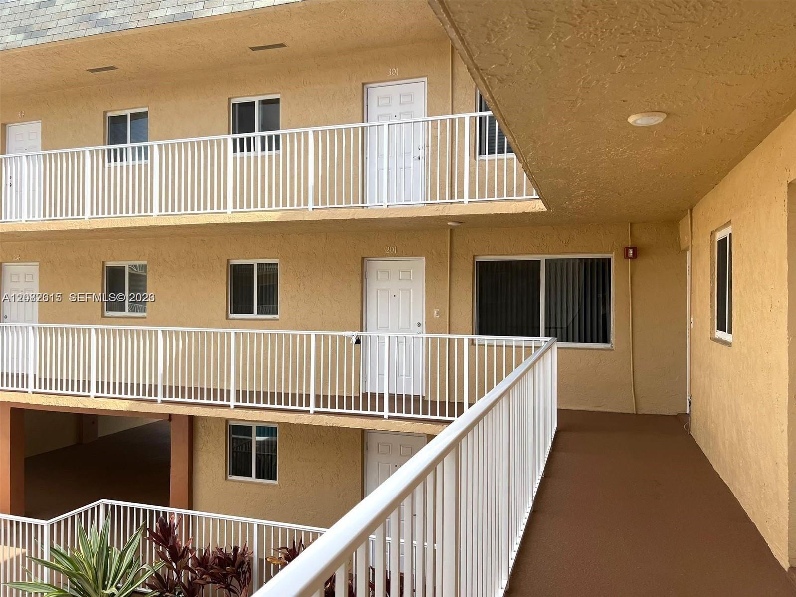 7910 Taft St # 201, Pembroke Pines FL 33024 photo 2