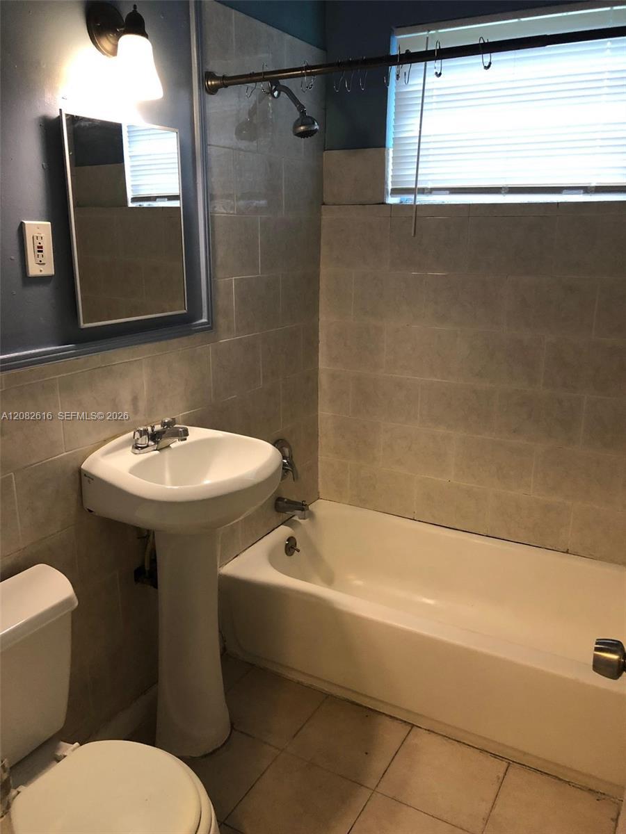 725 SW 8th Ave # A, Hallandale Beach FL 33009 photo 3