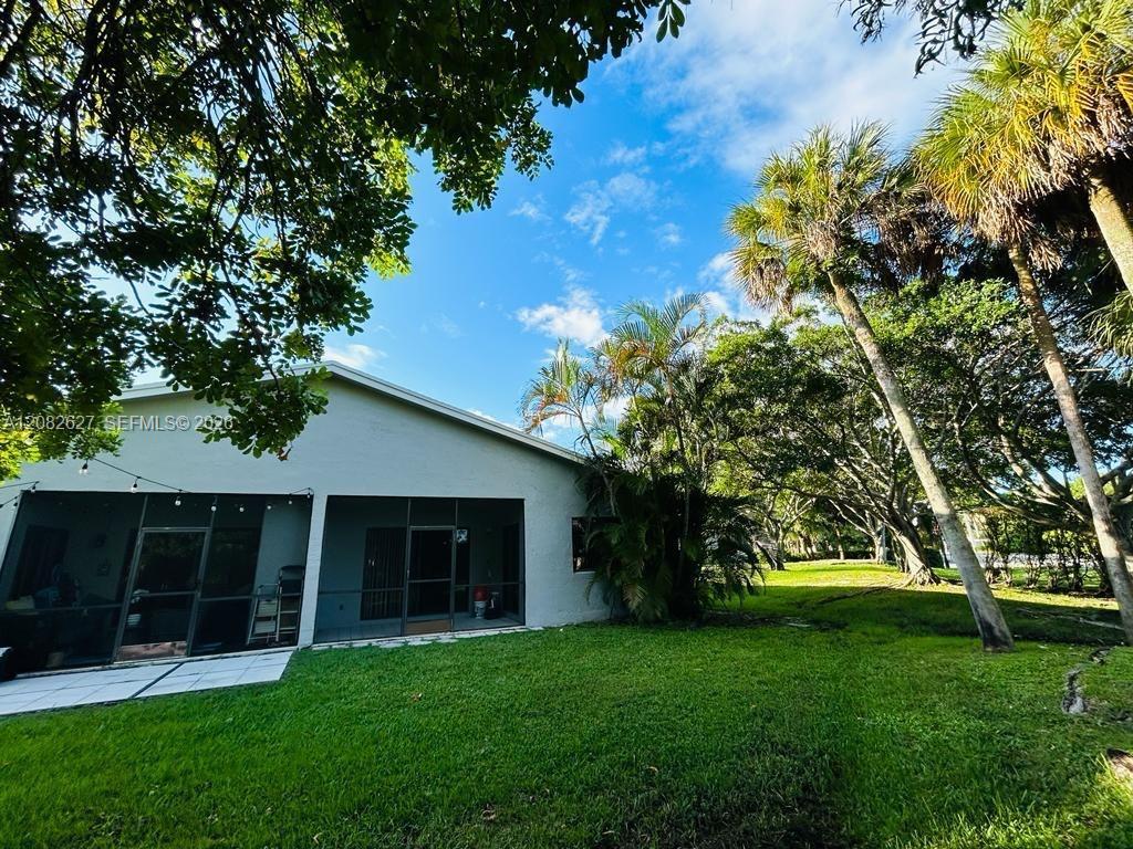 611 Racquet Club Rd # 1, Weston FL 33326 photo 5