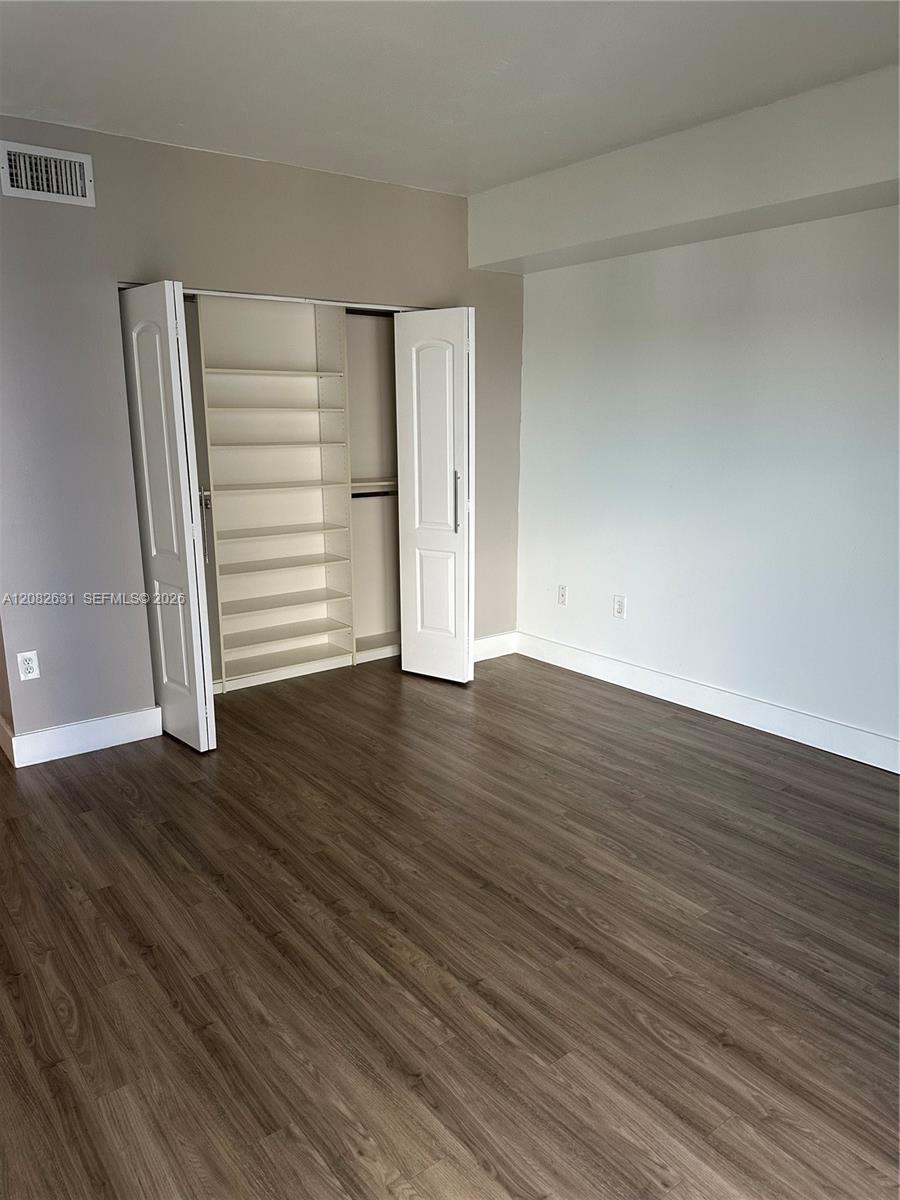5091 NW 7th St # 811, Miami FL 33126 photo 2