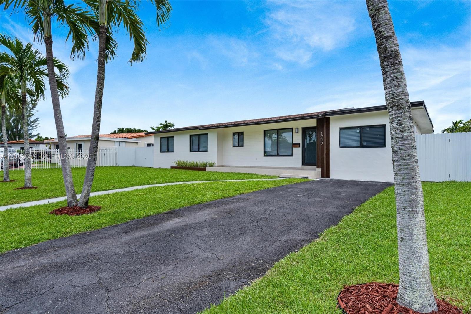 1700 SW 71st Ct, Miami FL 33155 photo 2