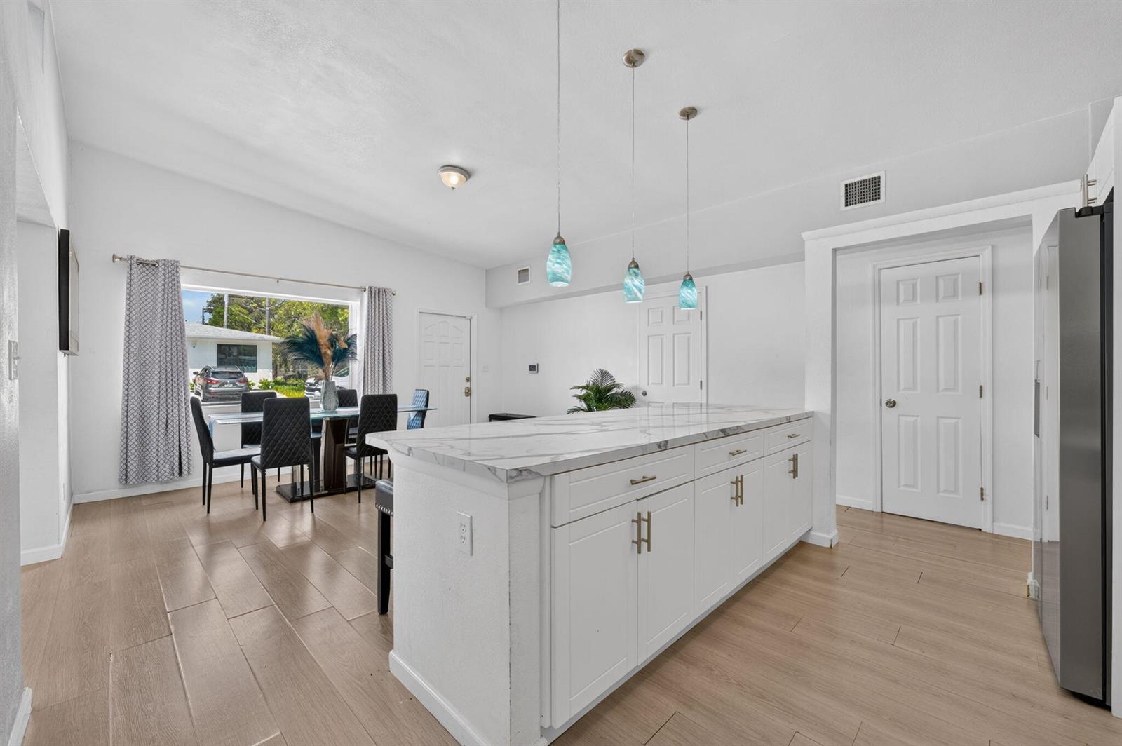 910 NW 17TH Avenue, Fort Lauderdale FL 33311 photo 5